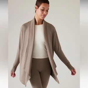 Athleta Pranayama Restore Wrap